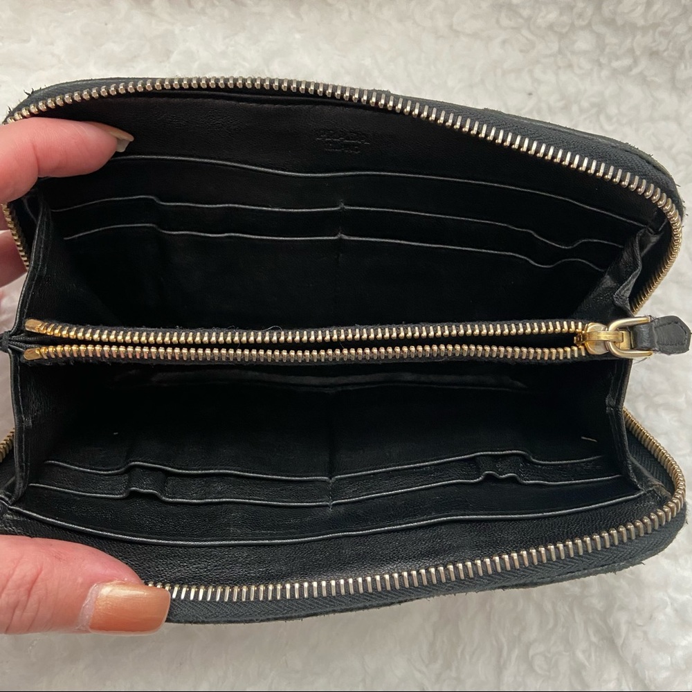 SOLD - PRADA NAPPA GAUFRE LEATHER ZIP AROUND WALLET NERO BLACK - Picture 10 of 11